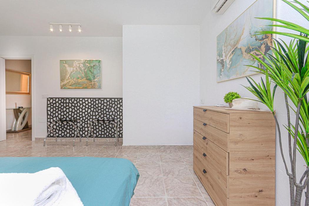 Presidential Suite Villamartin Plaza Av Brisas 67 Alicante Exteriör bild