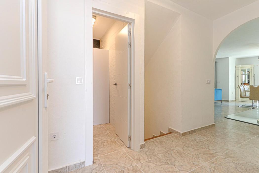 Presidential Suite Villamartin Plaza Av Brisas 67 Alicante Exteriör bild